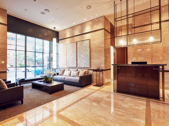 Фото Crown Park Hotel