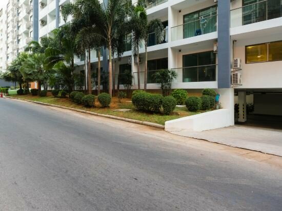 Short-term housing rental Club Royal Wongamat by Pattaya Sunny Rentals, Pattaya, photo