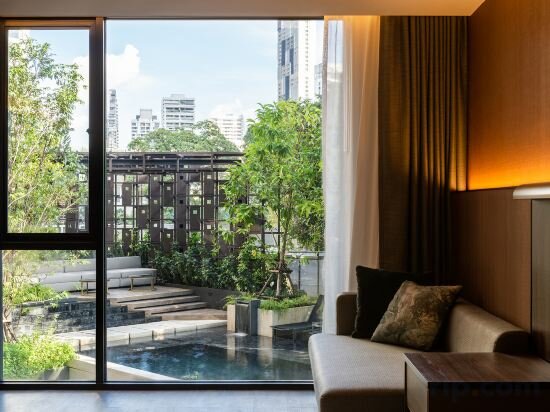 Фото Gardina Asoke Hotel & Residence