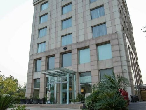 Внешний вид отеля Clarens Hotel в Гургаоне, фото 3