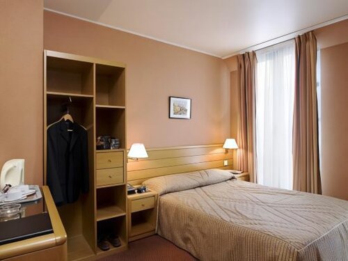 Гостиница Hotel Marais Grands Boulevards в Париже