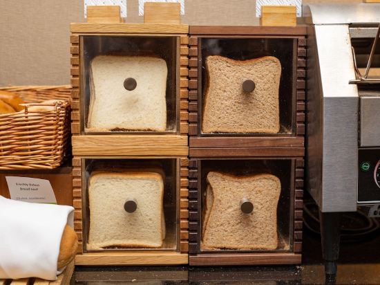 Фото DoubleTree by Hilton Hotel London - Ealing