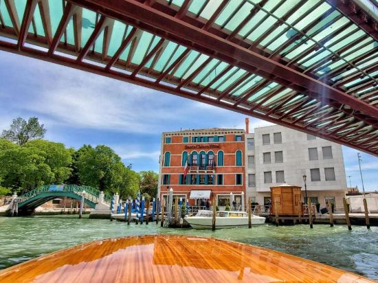 Фото Santa Chiara Hotel