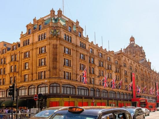 Hotel Queensgate Court, London, photo