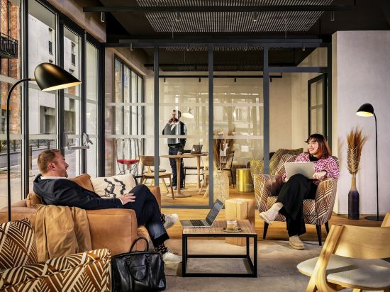 Фото Novotel Paris 20 Belleville