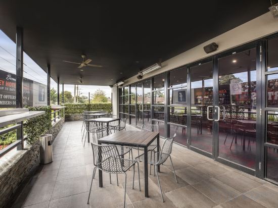 Фото Nightcap at Ashley Hotel