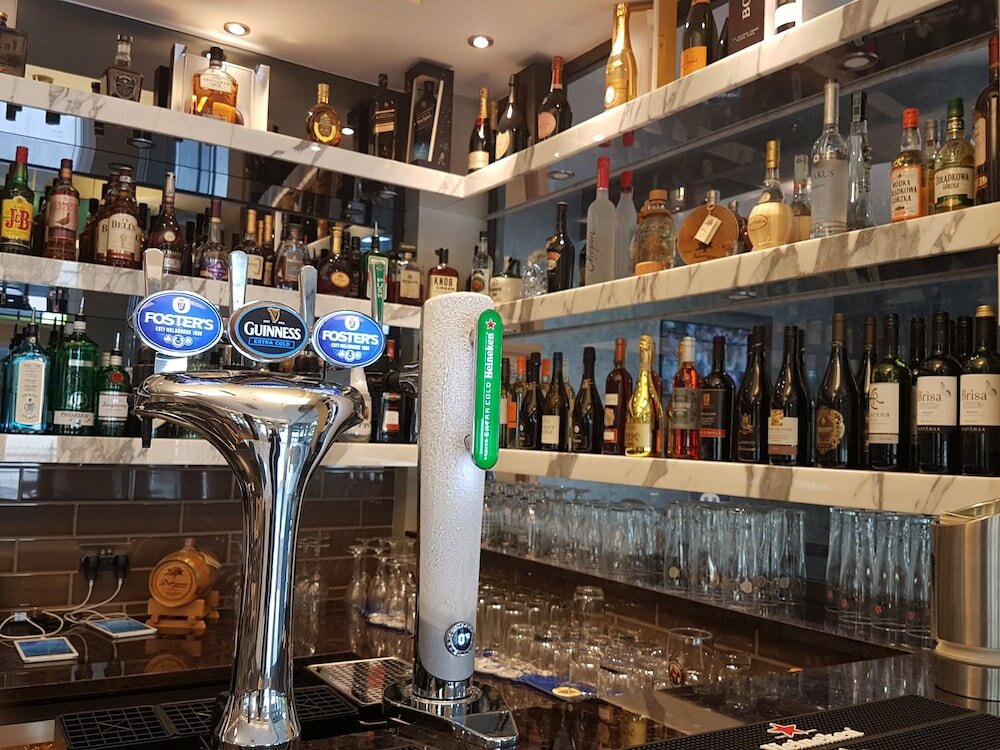 Фото The Lion & Key Hotel