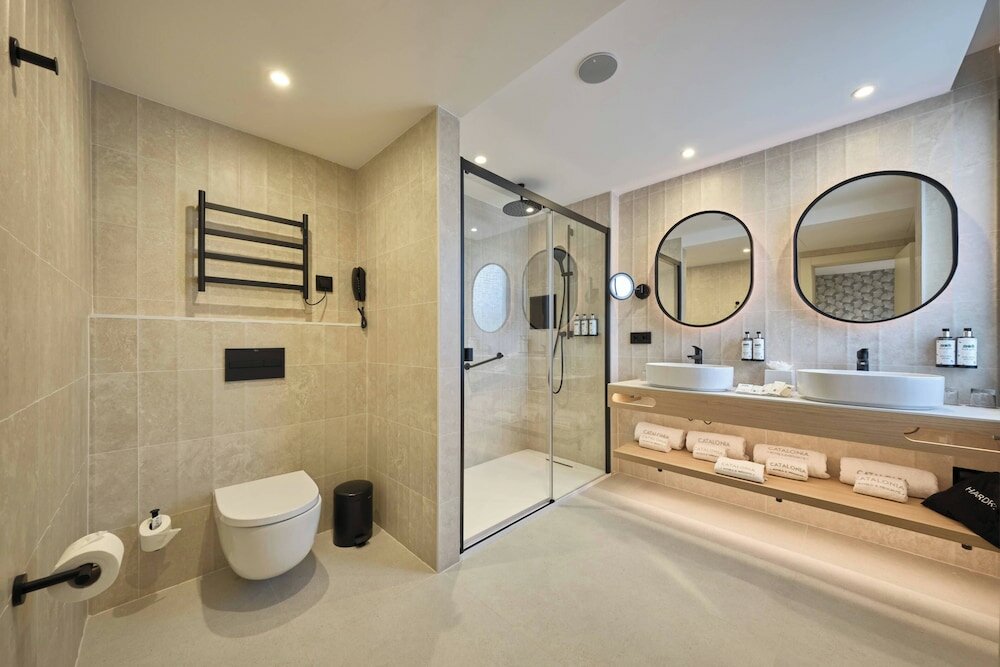 Фото Отель Catalonia Park Güell