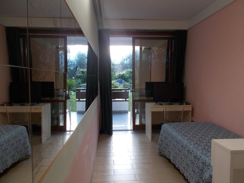 Фото Hotel Laura Christina