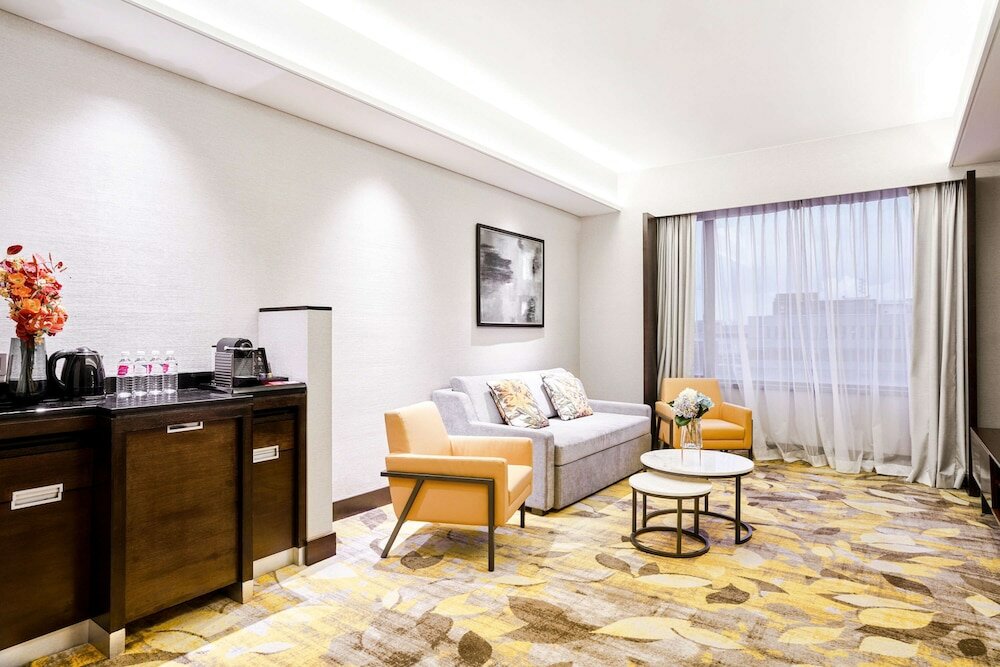 Фото Royal Plaza on Scotts