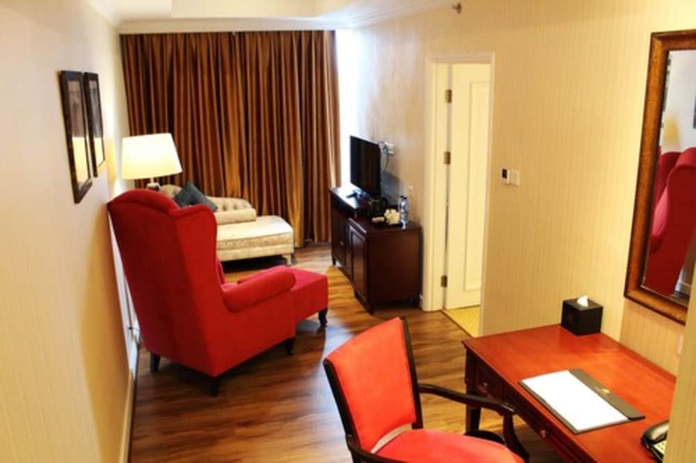 Фото Adimulia Hotel Medan