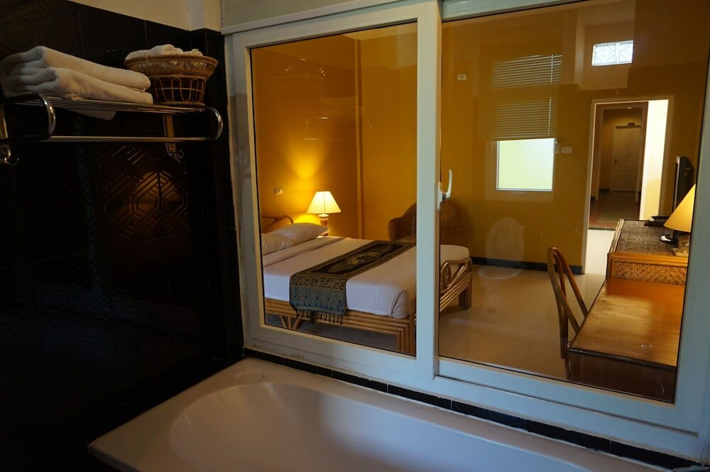 Фото Day Inn Hotel