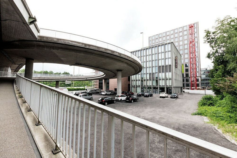 Фото B&b Hotel Zürich East Wallisellen