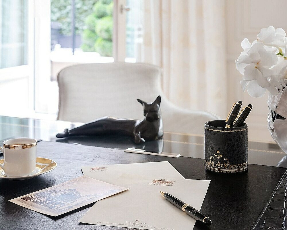 Фото Four Seasons Hotel George V