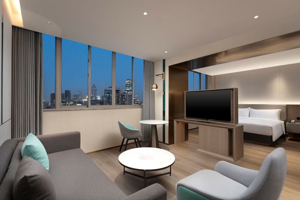 Фото Holiday Inn Shanghai Jing'an