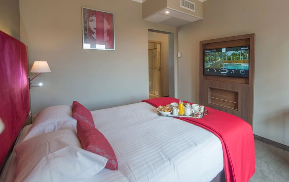 Фото Hotel Lou Castelet