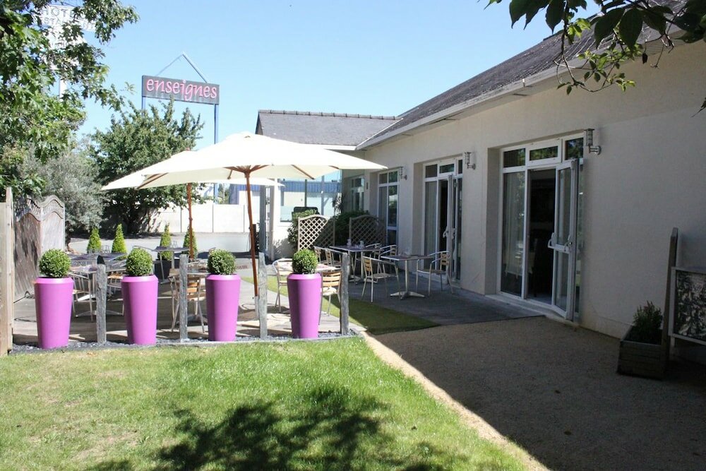 Фото The Originals City, Angers Sud – Le Village 49