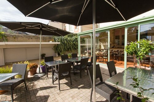 Внешний вид отеля Logis Hôtel le Vert Galant в Ле Флеше, фото 4