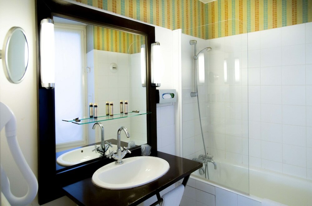 Фото Hotel Quartier Latin