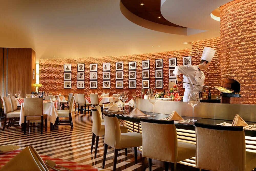 Фото Ningbo Portman Plaza Hotel