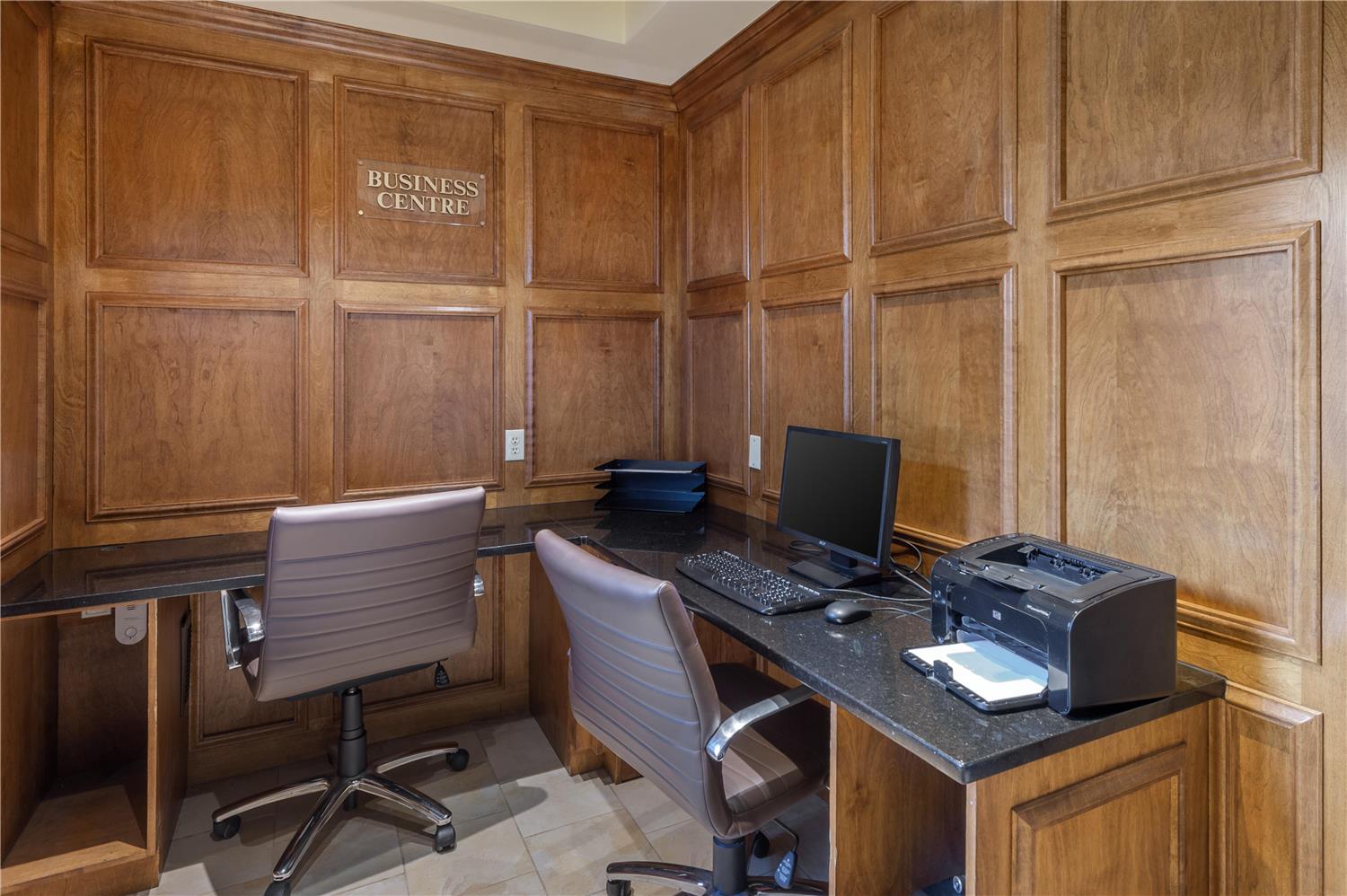 Фото Best Western Parkway Inn & Conference Centre