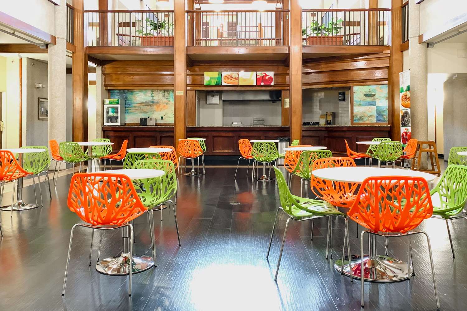 Фото Quality Inn & Suites Downtown North