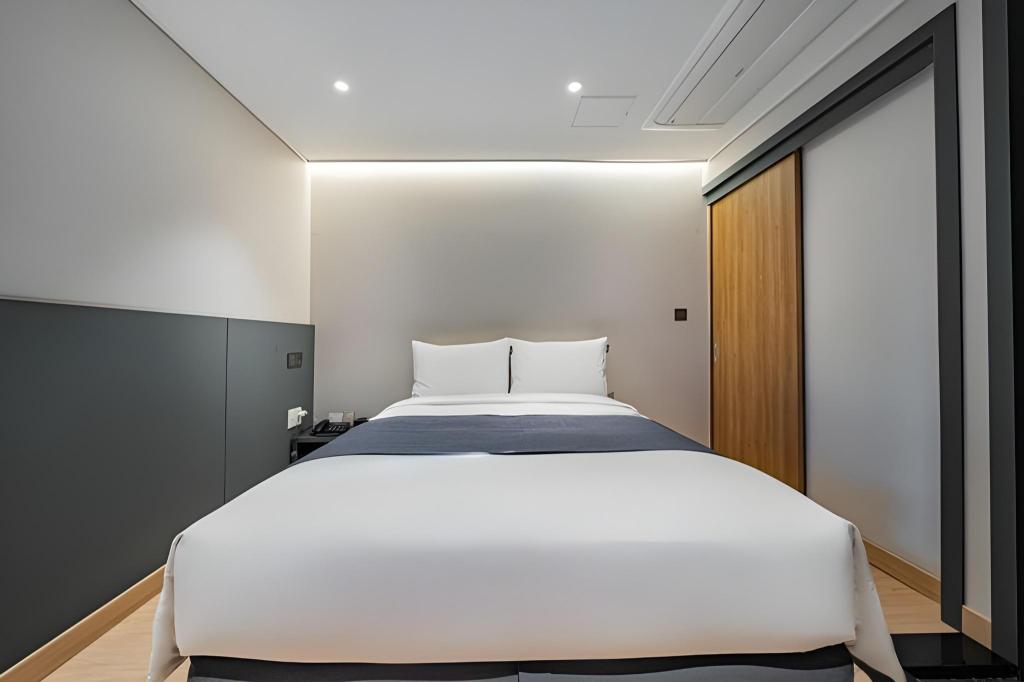 Фото R&b Business Hotel