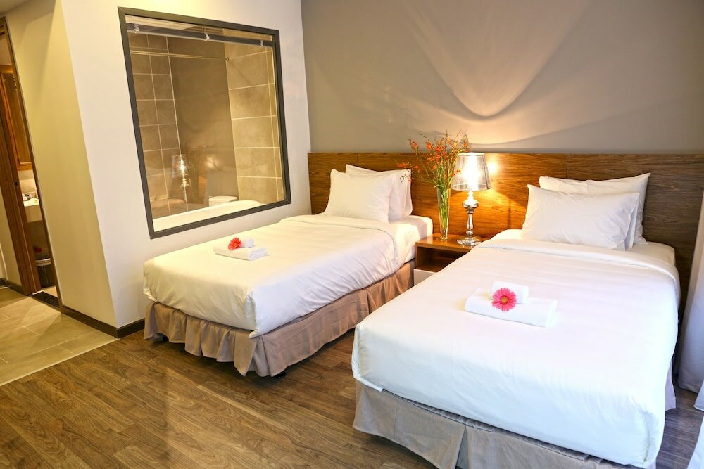 Фото Bizu Royal Hotel