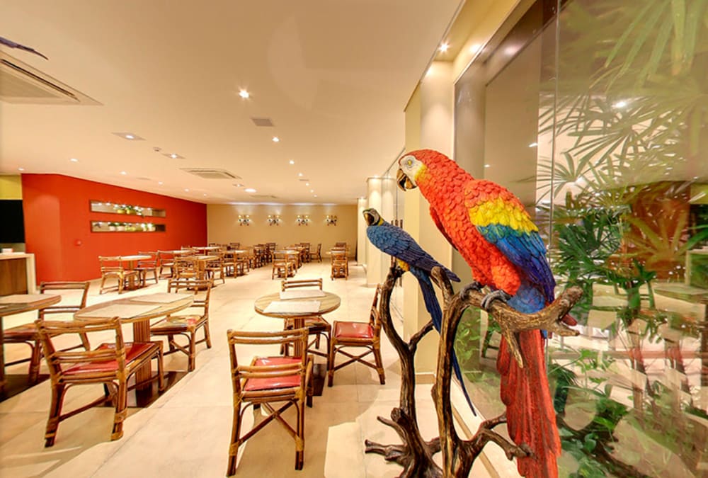 Фото Amazon Plaza Hotel