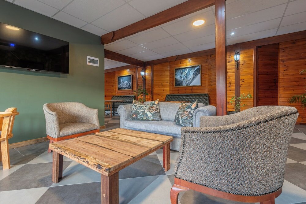 Фото Knysna Log-Inn Hotel