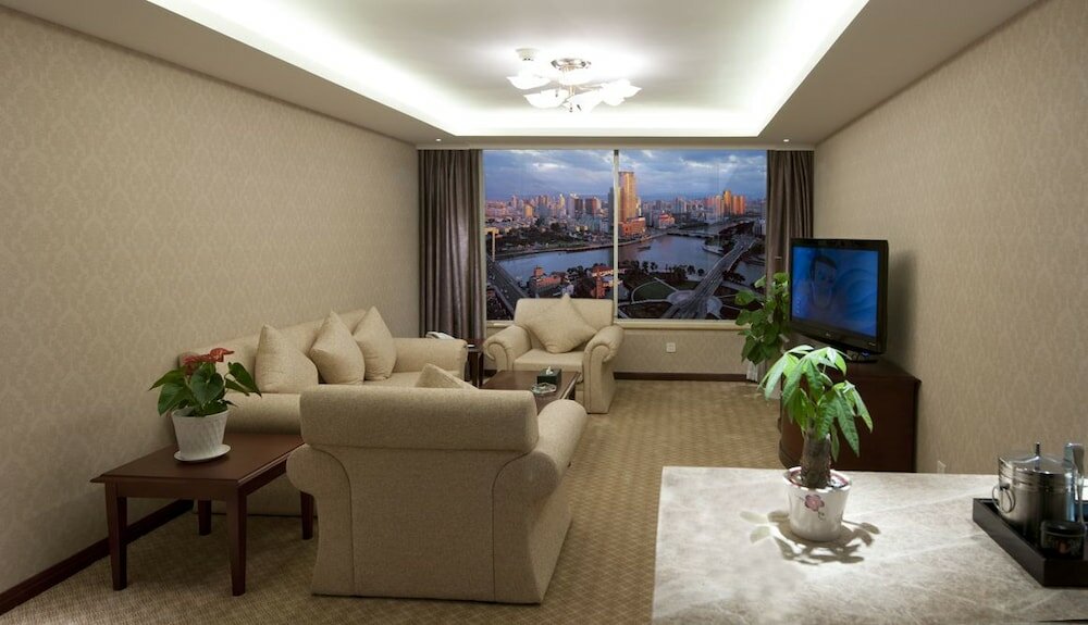 Фото Golden Port Hotel