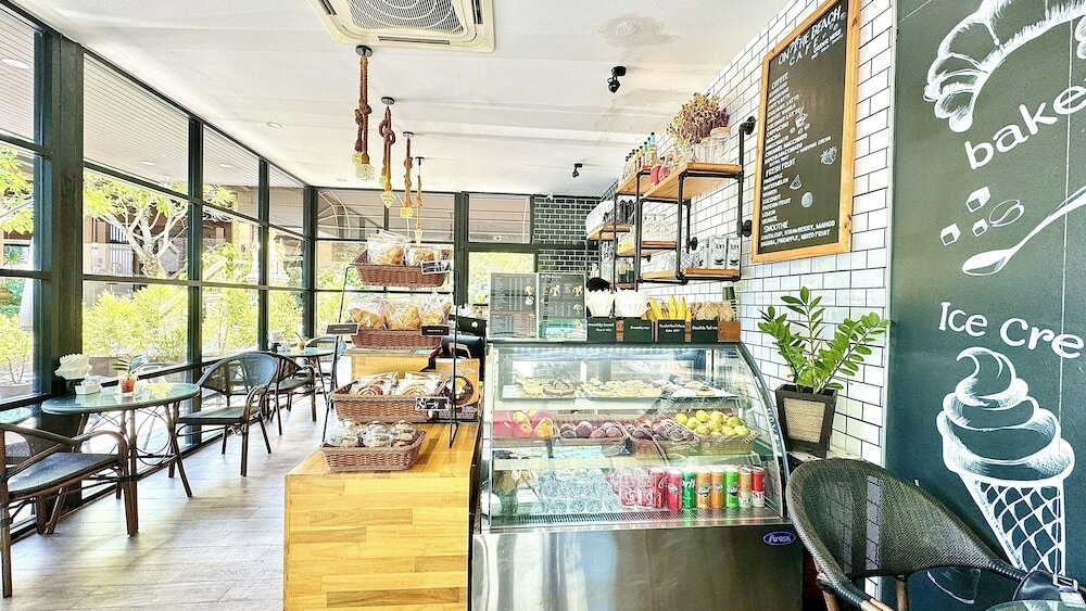 Фото Princess Kamala Beachfront Hotel