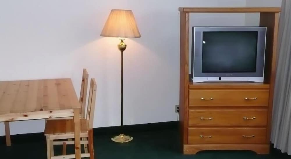 Фото English Bay Hotel