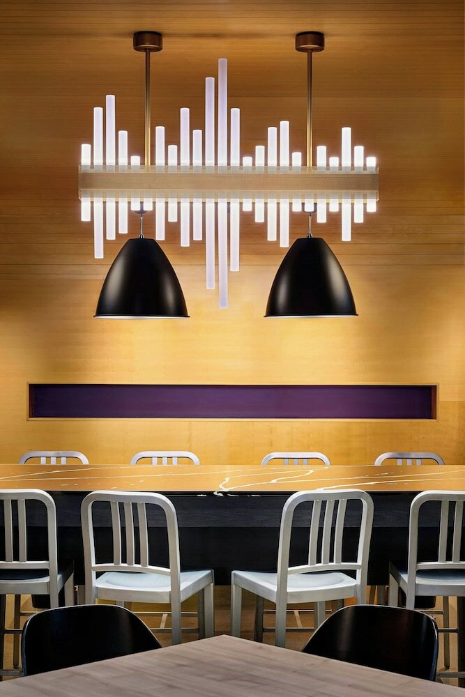 Фото Aloft Vaughan Mills