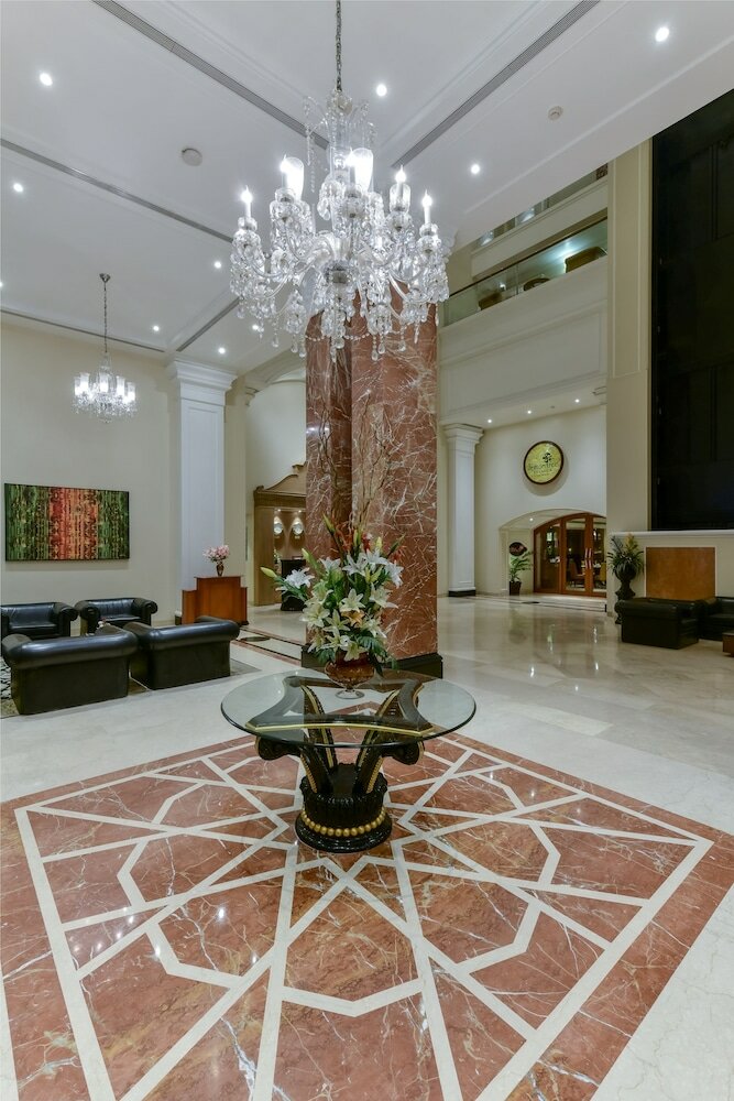 Фото Lemon Tree Premier The Atrium, Ahmedabad