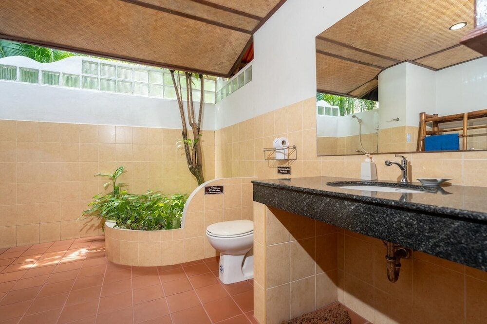 Фото Friendship Beach Resort & Atmanjai Wellness Centre