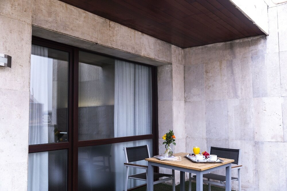 Фото Hotel Serrano by AA Hoteles