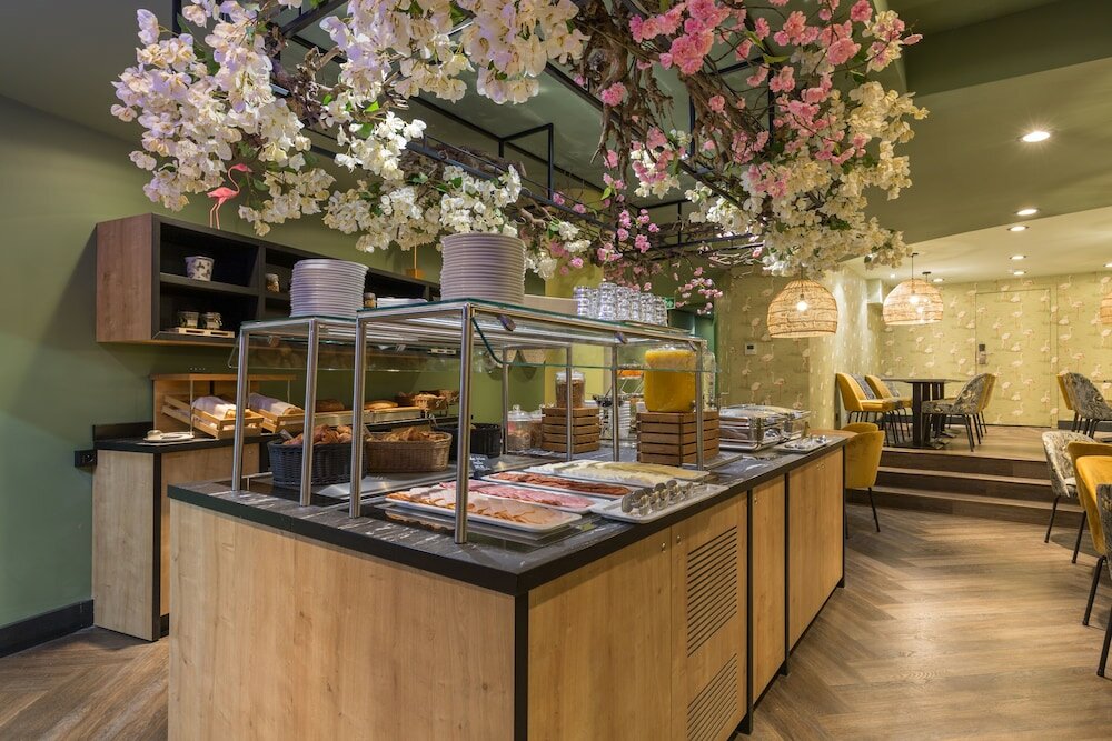 Фото Leonardo Hotel Antwerp