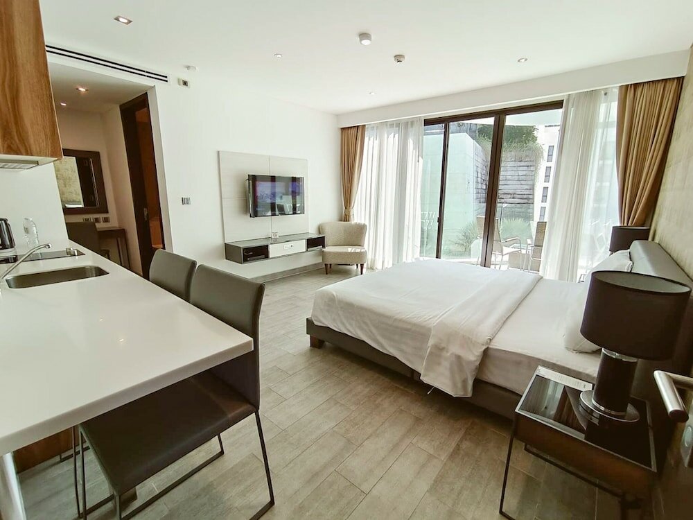 Фото Absolute Twin Sands Resort & SPA