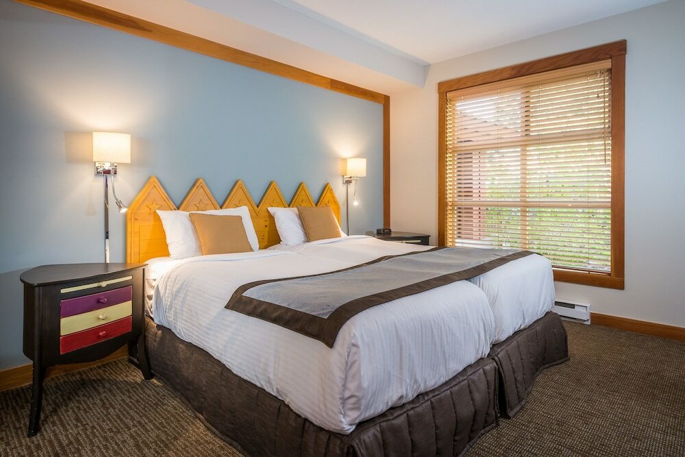 Фото Legends Whistler