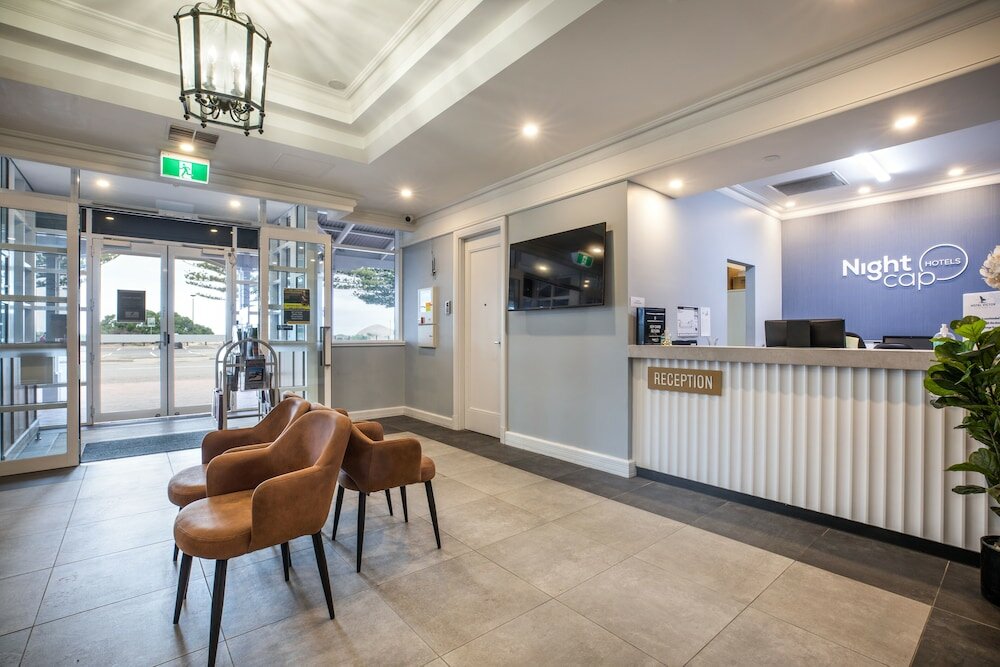 Фото Nightcap at Hotel Victor