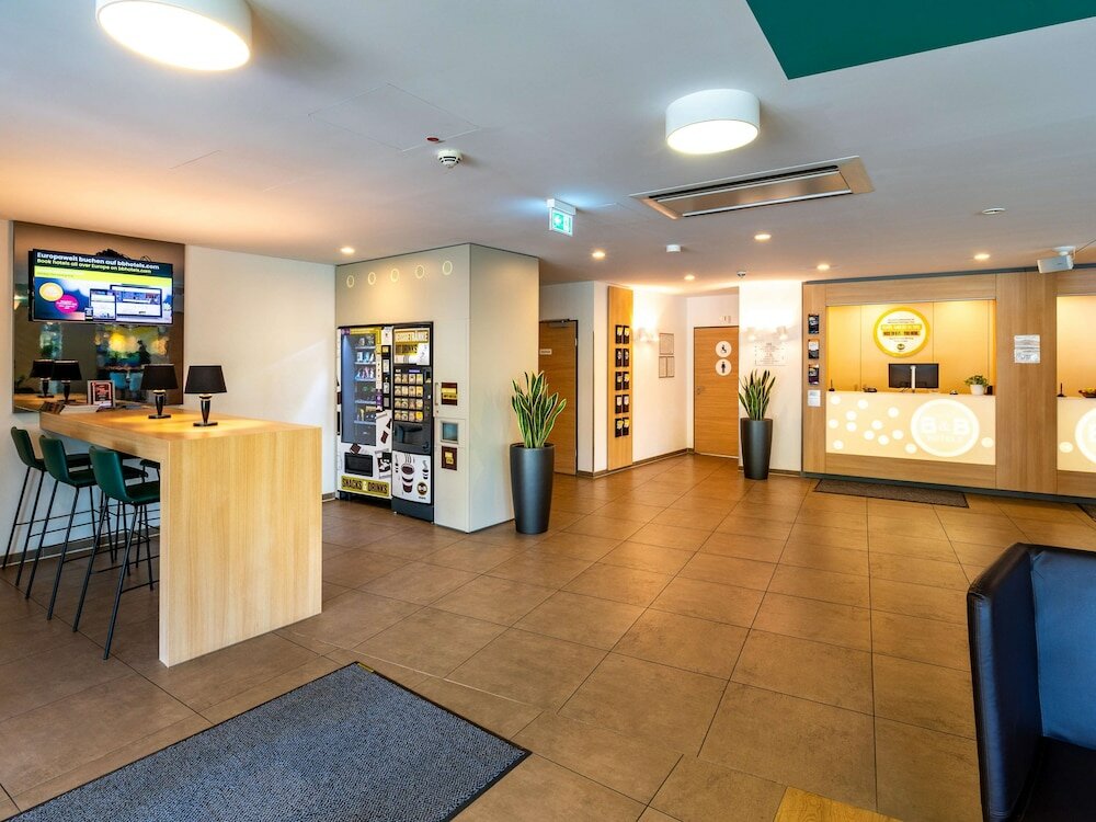 Фото B&b Hotel Göttingen-City