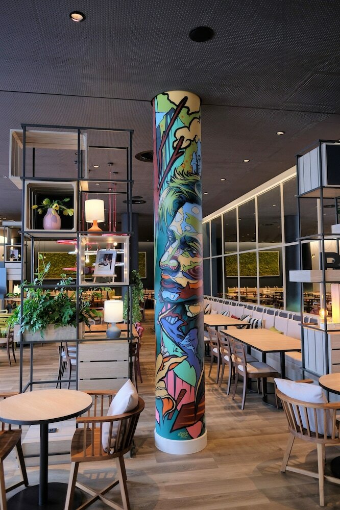 Фото IntercityHotel Amsterdam Schiphol Airport