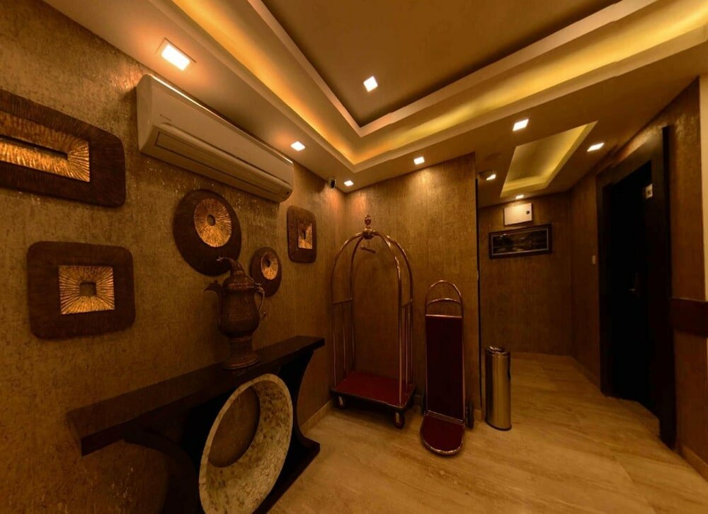 Фото Clarks Inn Srinagar