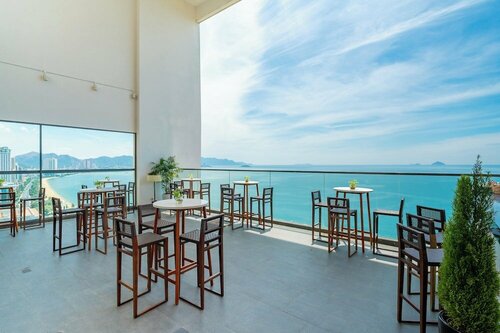 Гостиница Citadines Bayfront Nha Trang в Нячанге