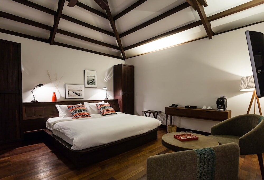 Фото Heritage Suites Hotel