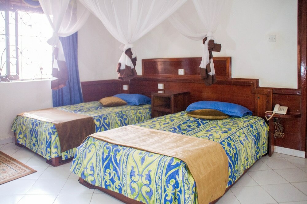 Фото Oxford Royal Hotel