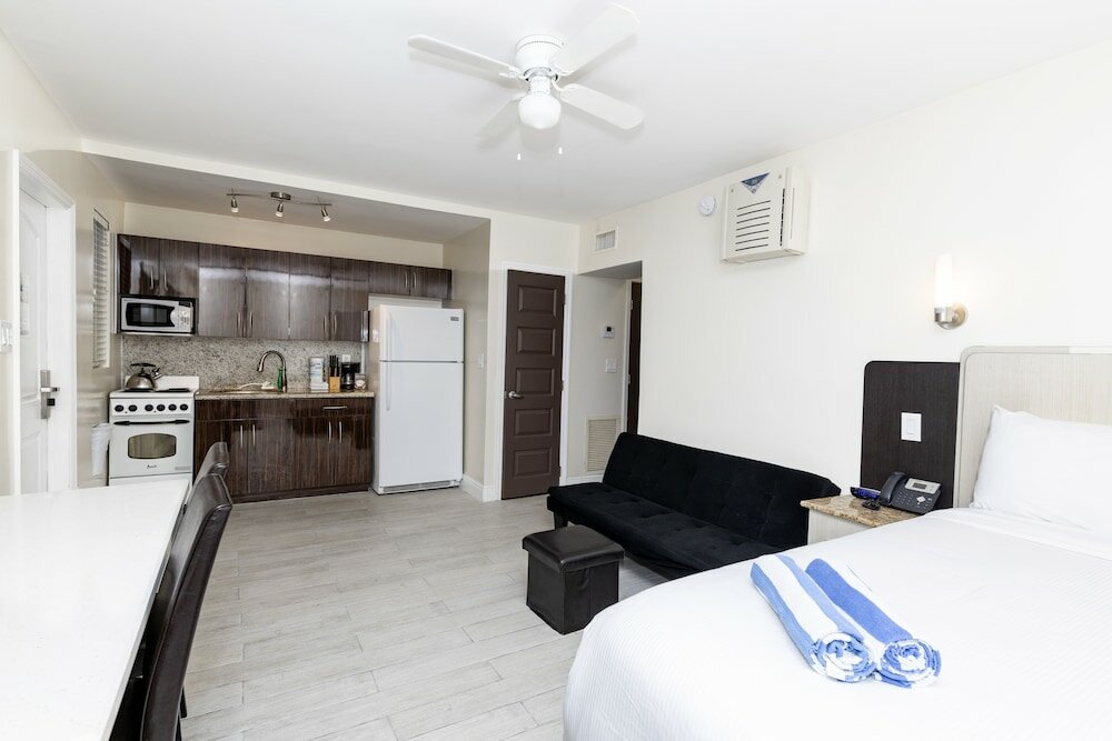 Фото Caribbean Resort Suites