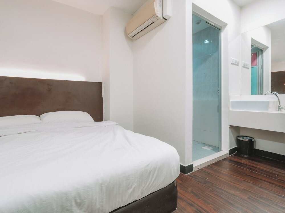 Фото L Hotel @ 51 Desker