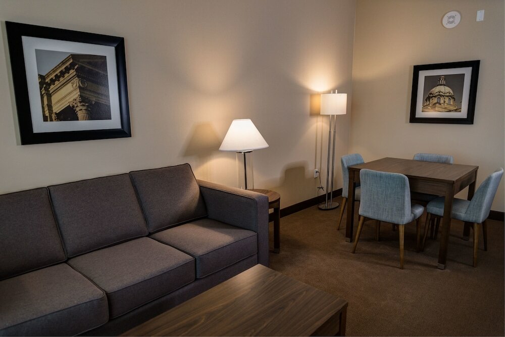 Фото Four Points by Sheraton Sherwood Park